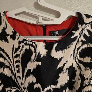 Leslie Fay Fit & Flare Dress Sz 8 Sleeveless Round Neck Knee High B/W Red Lining